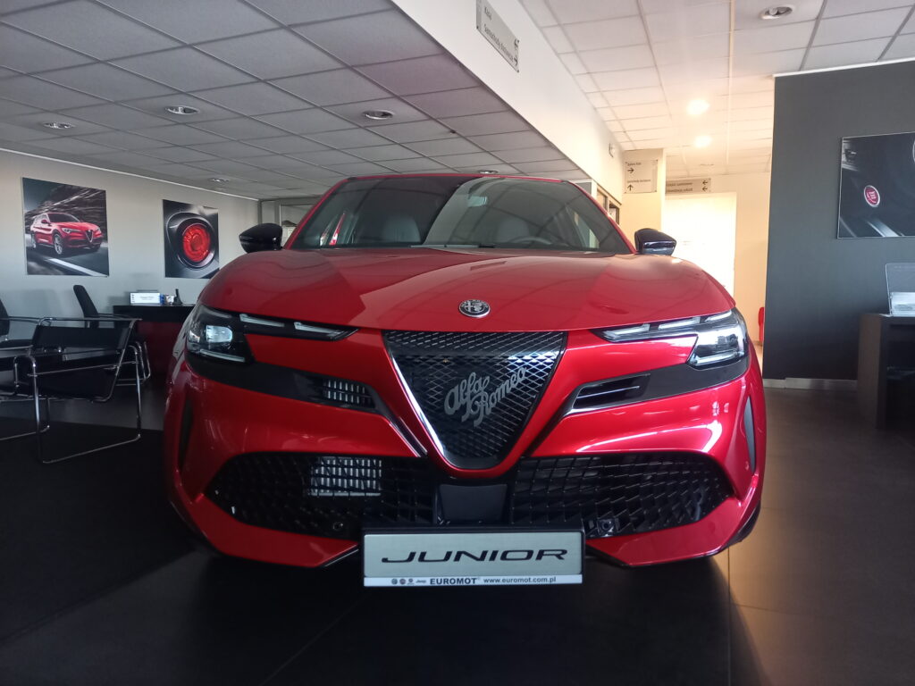 Alfa Romeo Junior Ibrida Pakiet Techno oraz Premium w specjalnej ofercie tylko do 23 grudnia 2024!!