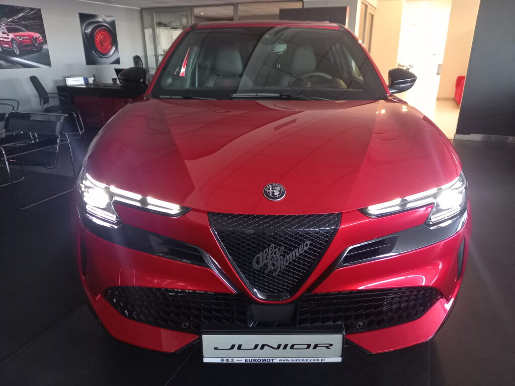 Alfa Romeo Junior Ibrida Pakiet Techno oraz Premium w specjalnej ofercie tylko do 23 grudnia 2024!!